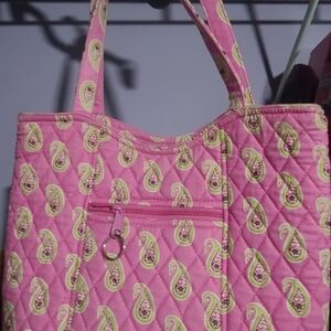 Vera Bradley Medium Bermuda Pink